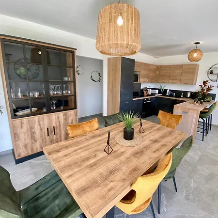 Holiday home Les Rochers - Raffinement Boise & Proche - Serenite