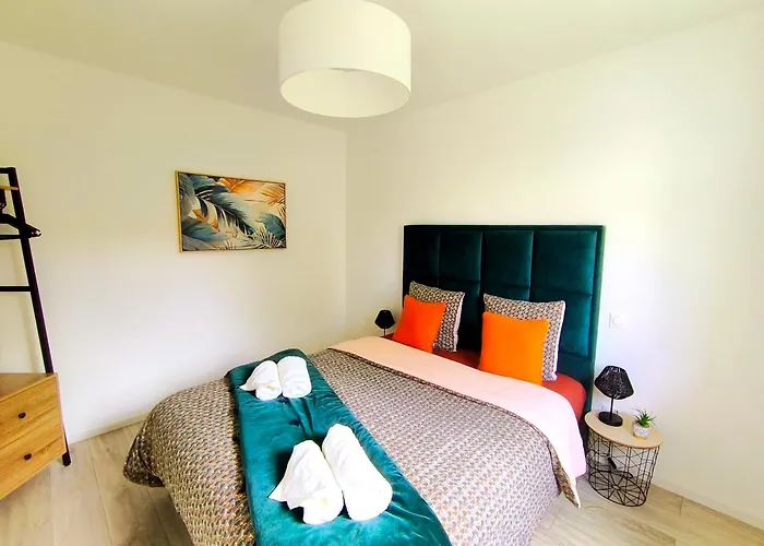 Les Rochers - Raffinement Boise & A 5 Min En Voiture - Serenite بيت للعطل