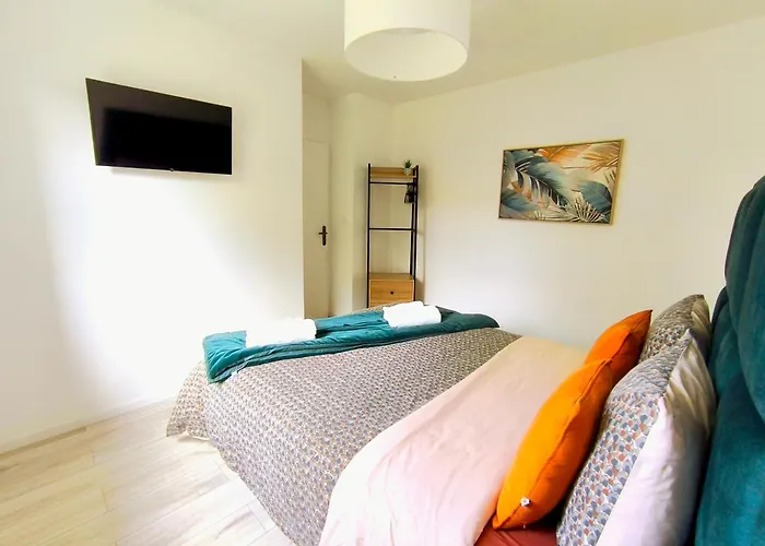 بيت للعطل Les Rochers - Raffinement Boise & A 5 Min En Voiture - Serenite